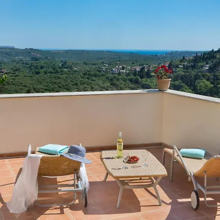 Villa Erontas - Private Heated Jacuzzi