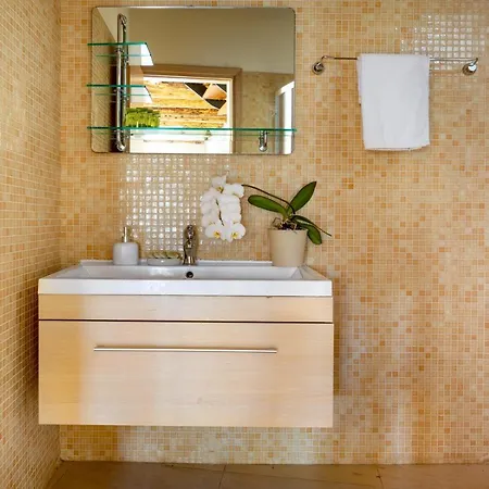 Erontas - Private Heated Jacuzzi Makhairoi
