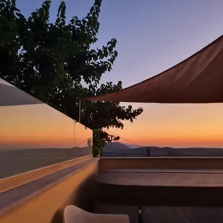 Erontas - Private Heated Jacuzzi Villa *